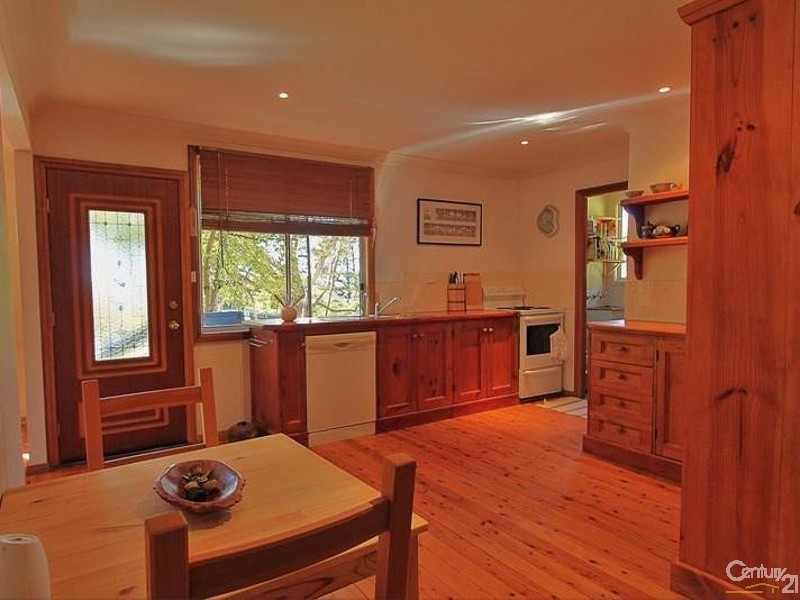 74 Hall Parade, Hazelbrook NSW 2779