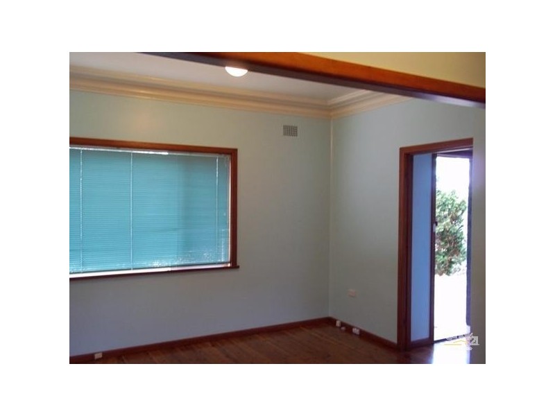 9 Parker Street, Woodford NSW 2778