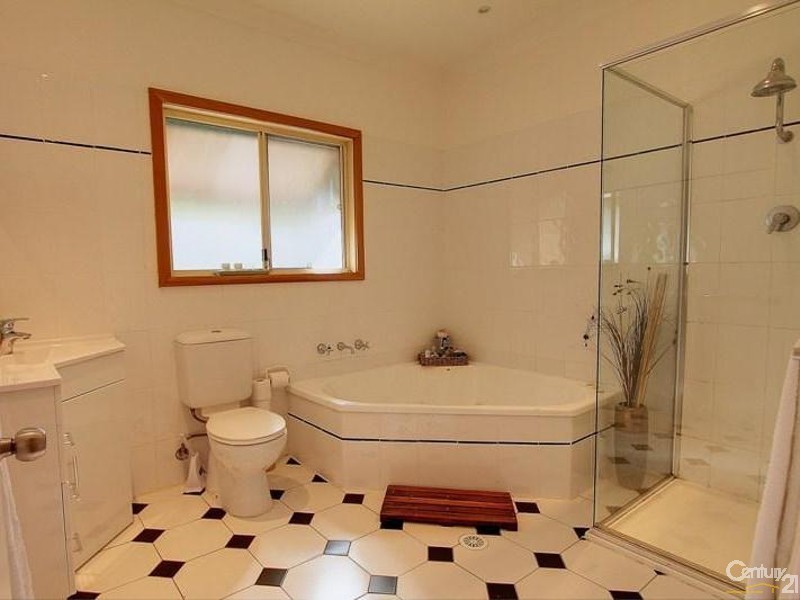 6 Talbot Road, Hazelbrook NSW 2779