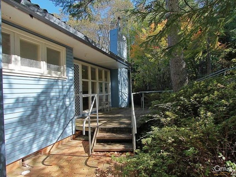 20 Asquith Avenue, Wentworth Falls NSW 2782