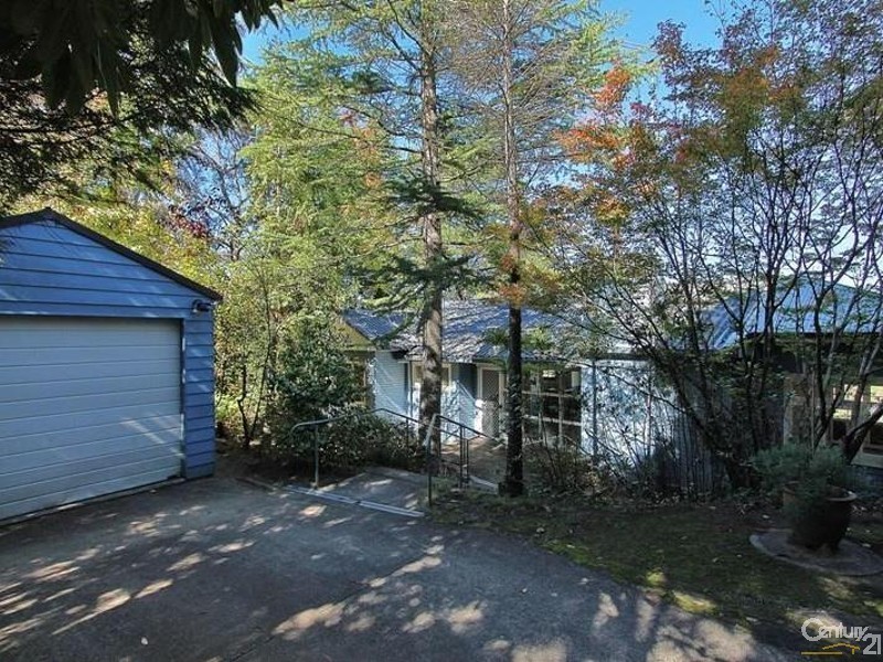 20 Asquith Avenue, Wentworth Falls NSW 2782