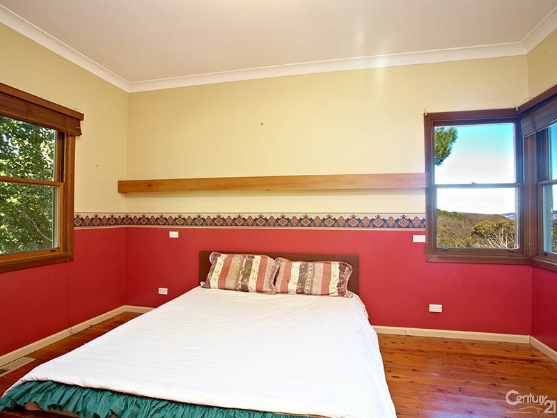 20 Asquith Avenue, Wentworth Falls NSW 2782