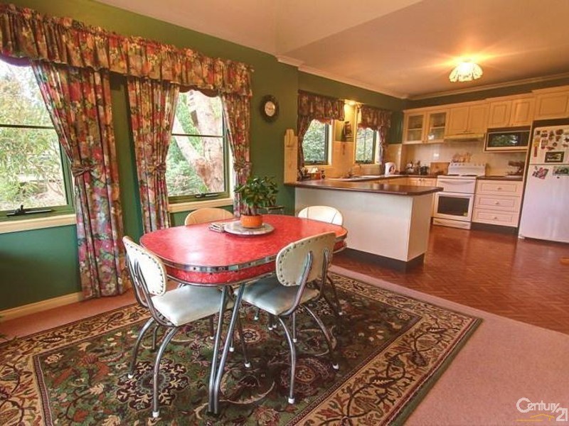 14 Careya Crescent, Woodford NSW 2778