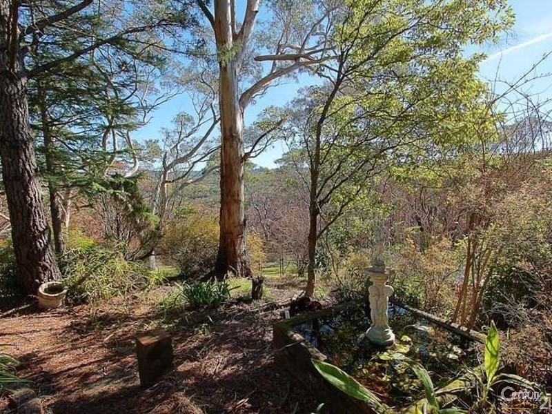 33 Valley Road, Hazelbrook NSW 2779