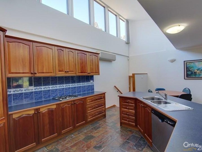 31-33 Taylor Road, Woodford NSW 2778