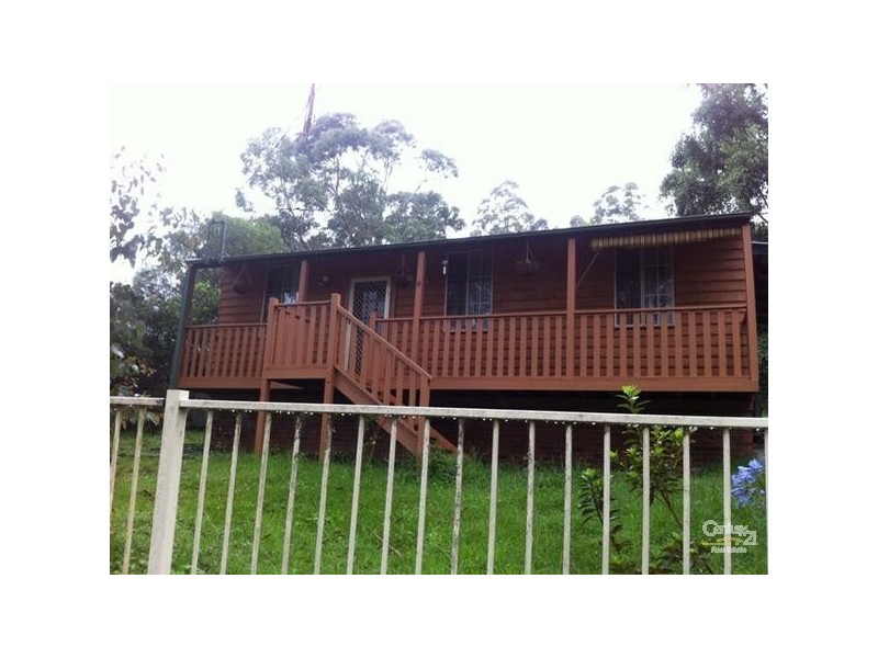 8  Cliff Avenue, Hazelbrook NSW 2779