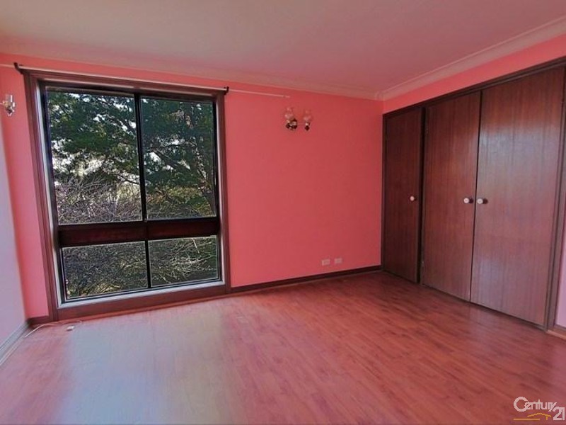 8 Grant Street, Woodford NSW 2778