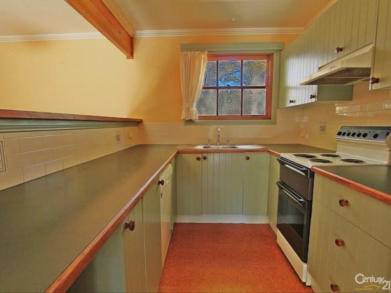 3 Cox Avenue, Wentworth Falls NSW 2782