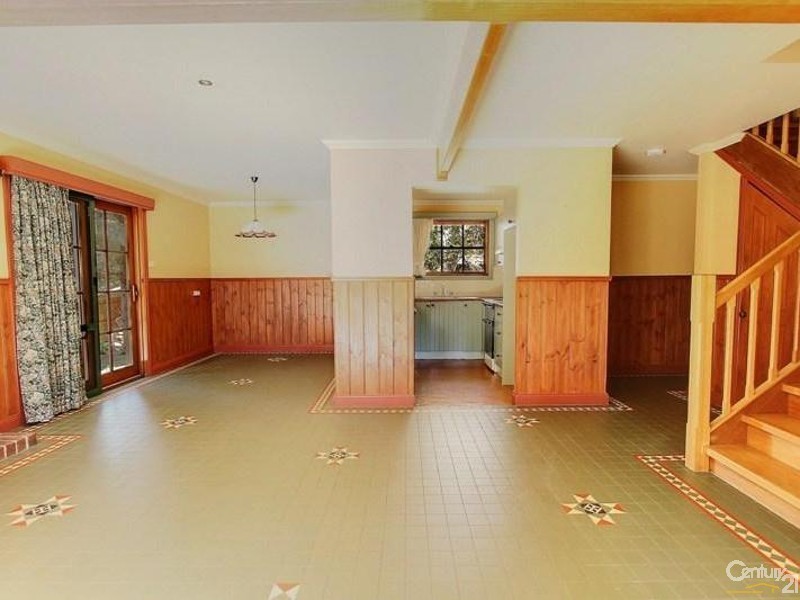 3 Cox Avenue, Wentworth Falls NSW 2782