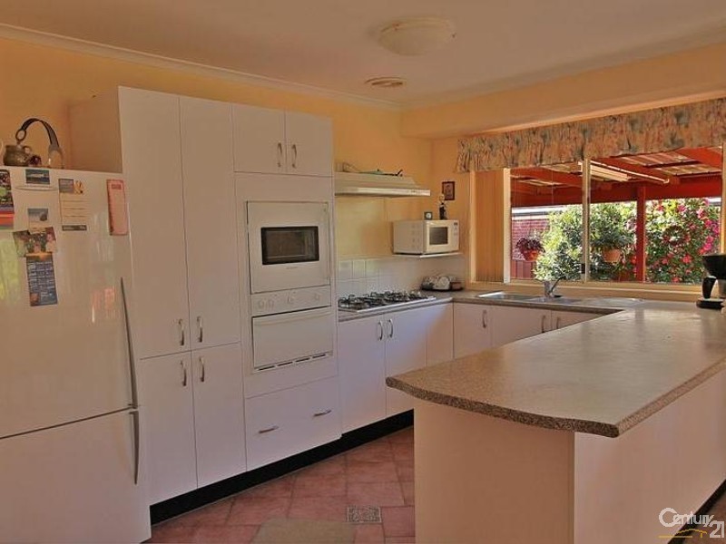 73 Hall Parade, Hazelbrook NSW 2779