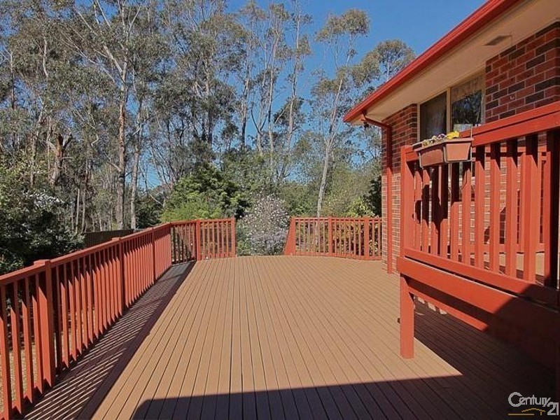 73 Hall Parade, Hazelbrook NSW 2779