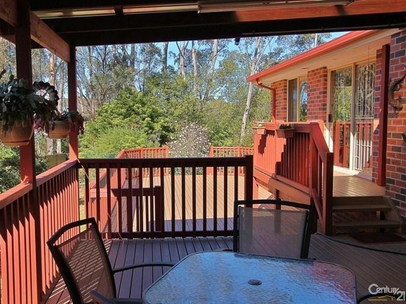 73 Hall Parade, Hazelbrook NSW 2779