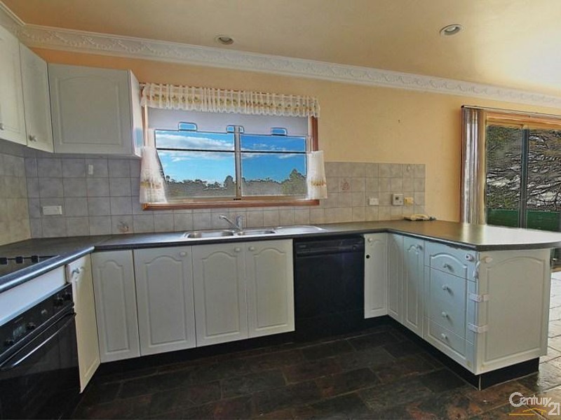 58 Badgerys Crescent, Lawson NSW 2783