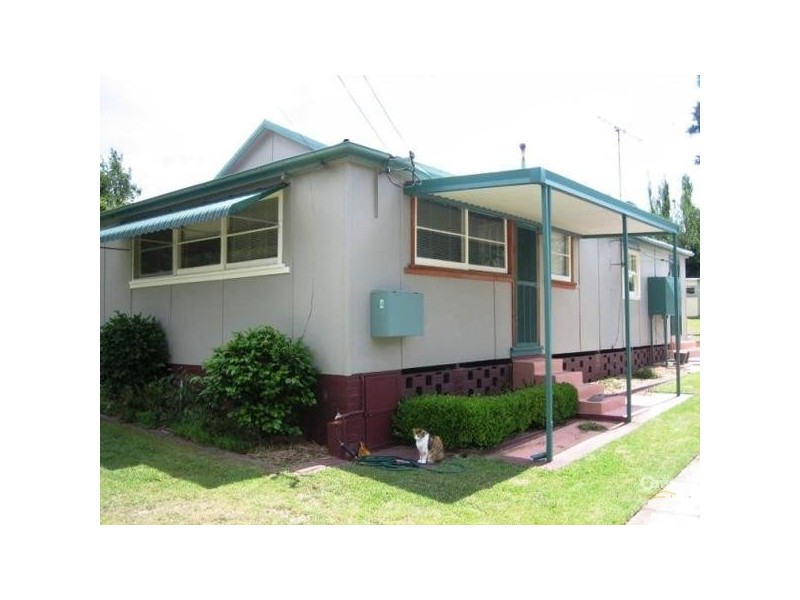 4 Woodford Avenue, Woodford NSW 2778