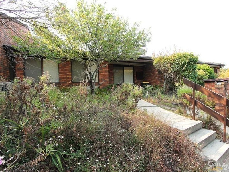 3 The Glen Crescent, Springwood NSW 2777