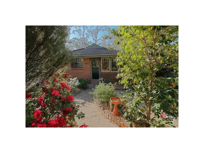 25 Railway Parade, Bullaburra NSW 2784