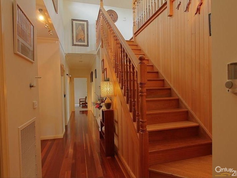 9 Weroona Avenue, Woodford NSW 2778