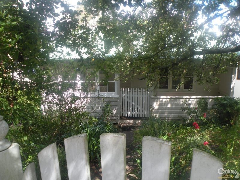 11 Winbourne Road, Hazelbrook NSW 2779