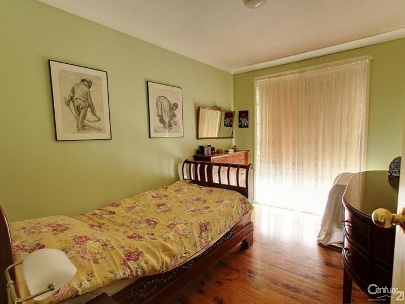 23 Railway Parade, Bullaburra NSW 2784