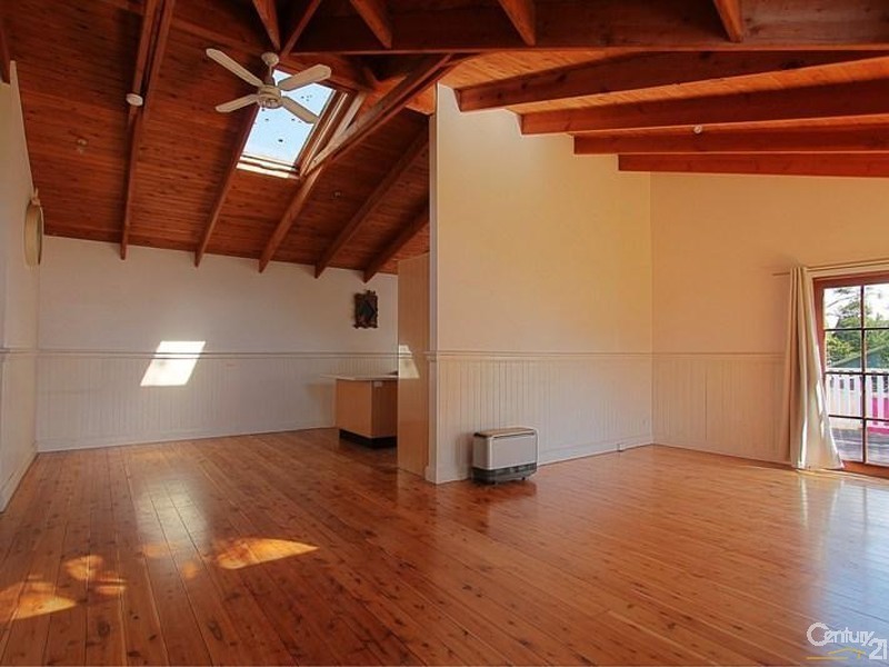 79 Great Western Highway, Woodford NSW 2778