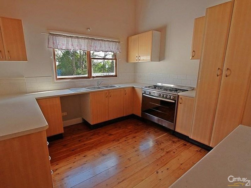 79 Great Western Highway, Woodford NSW 2778