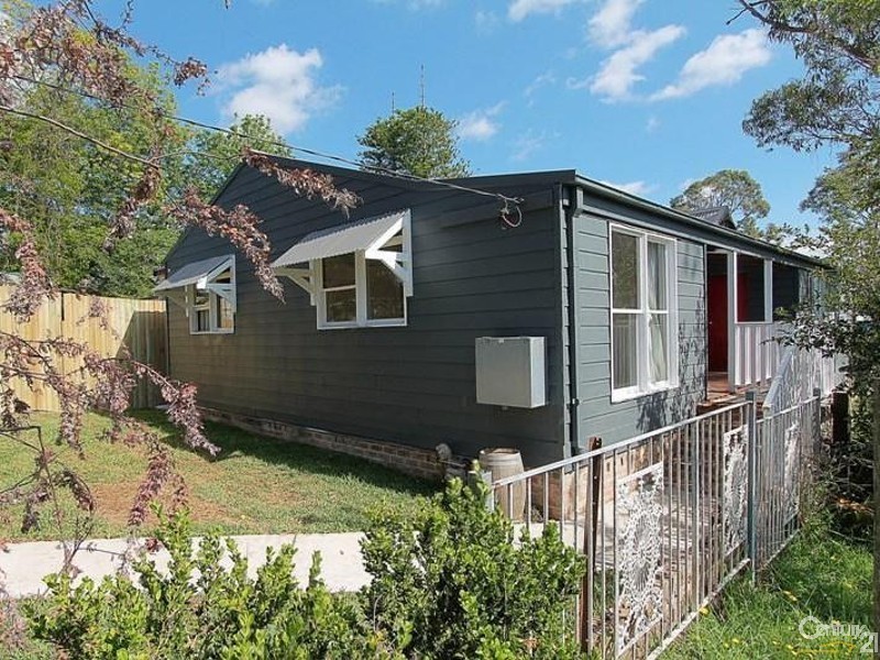 79 Great Western Highway, Woodford NSW 2778