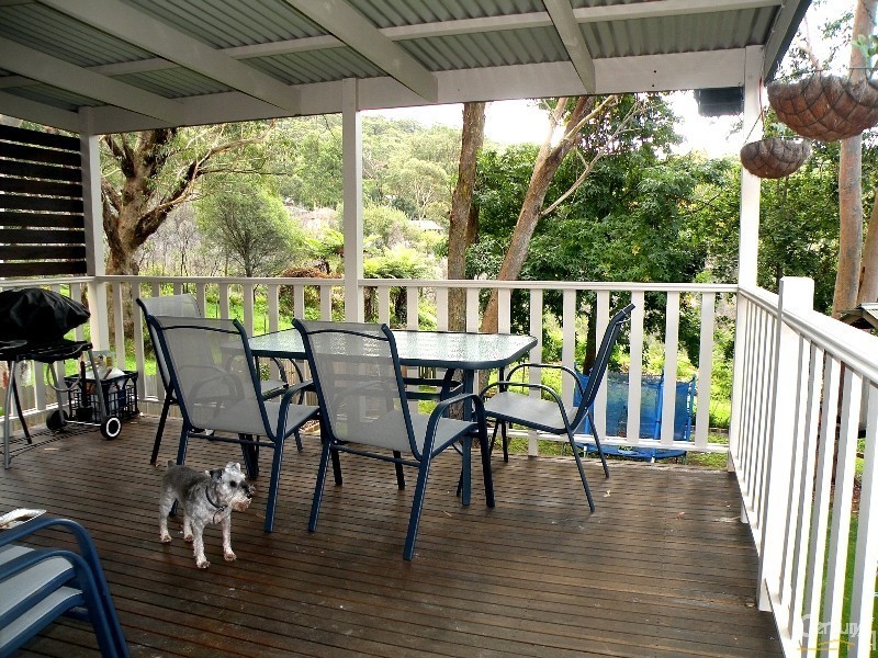 128 Hall Parade, Hazelbrook NSW 2779