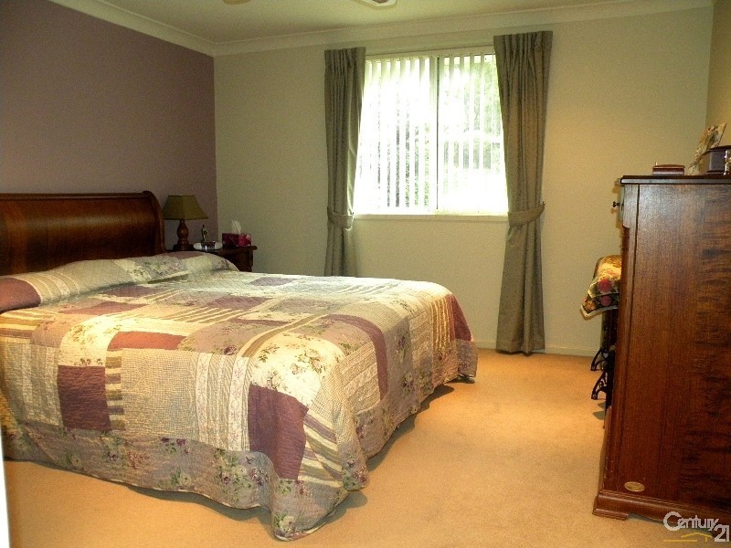 128 Hall Parade, Hazelbrook NSW 2779