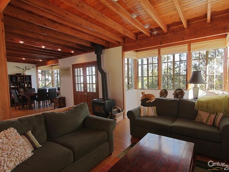 11 Derain Crescent, Hazelbrook NSW 2779