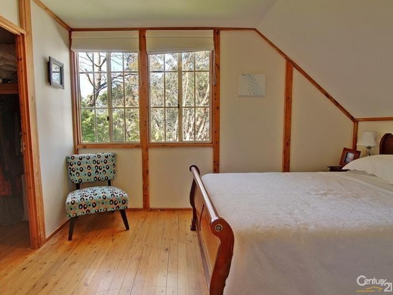 11 Derain Crescent, Hazelbrook NSW 2779