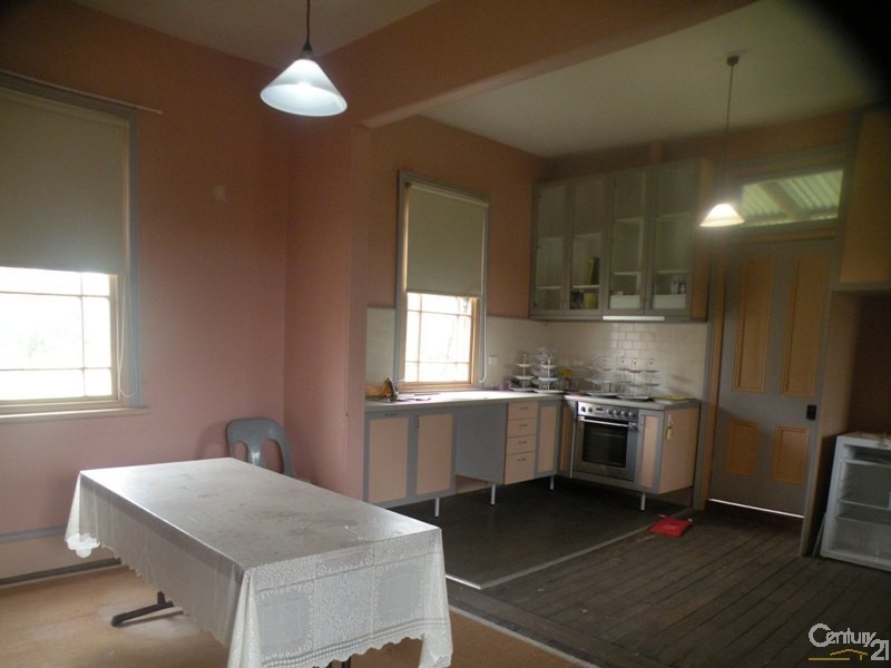 90-92 Great Western Highway, Woodford NSW 2778