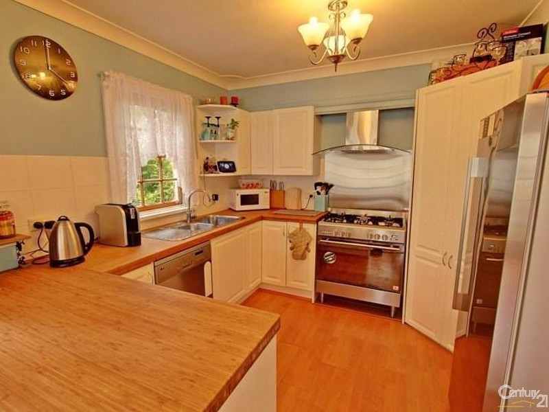 12 The Appian Way, Woodford NSW 2778