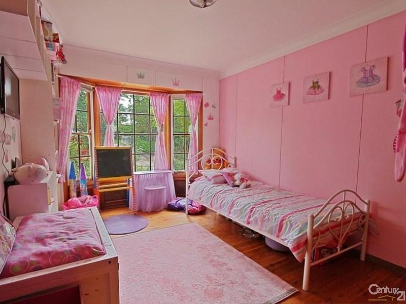 12 The Appian Way, Woodford NSW 2778