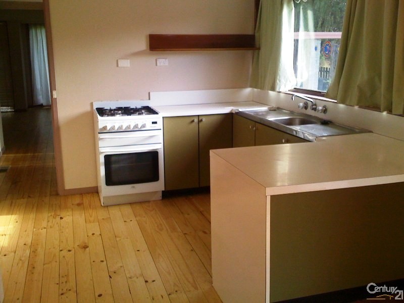 30 Cunningham, Hazelbrook NSW 2779