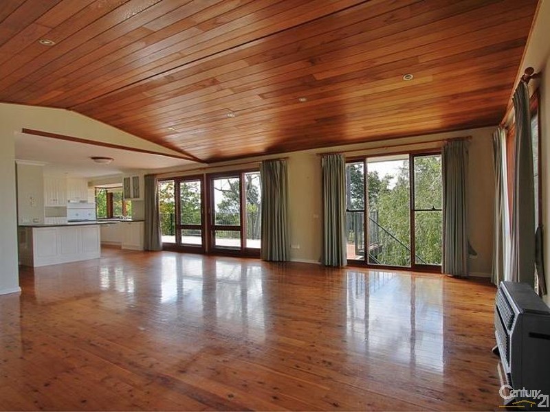 11 Parker Street, Woodford NSW 2778