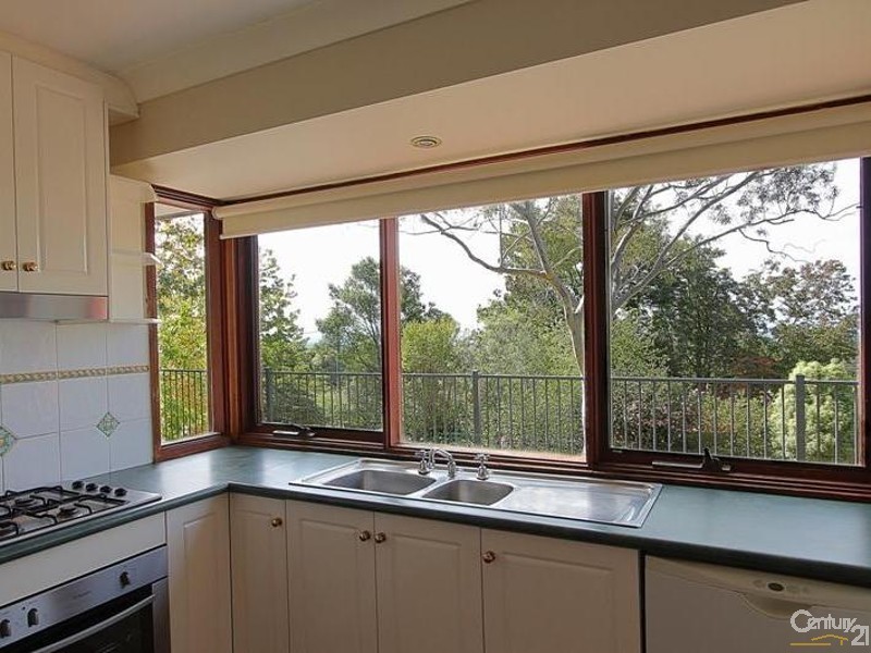 11 Parker Street, Woodford NSW 2778