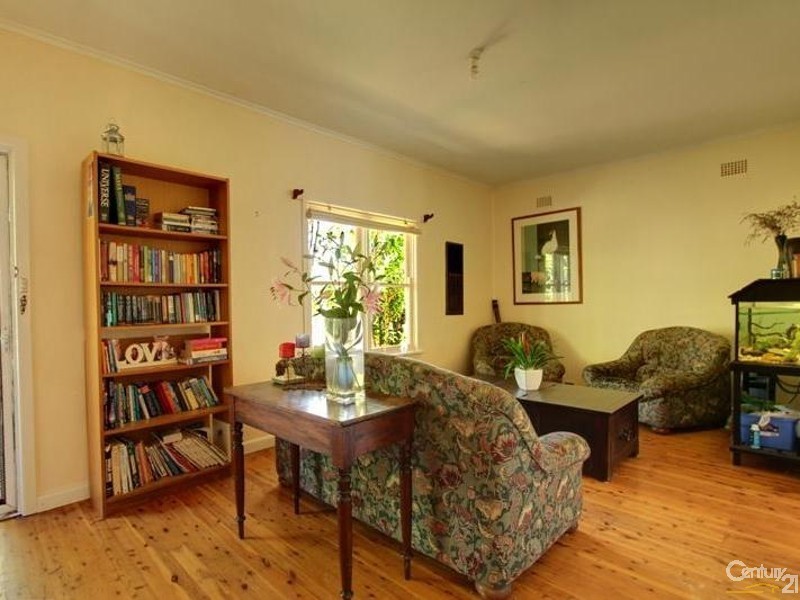 210 Hawkesbury Road, Winmalee NSW 2777