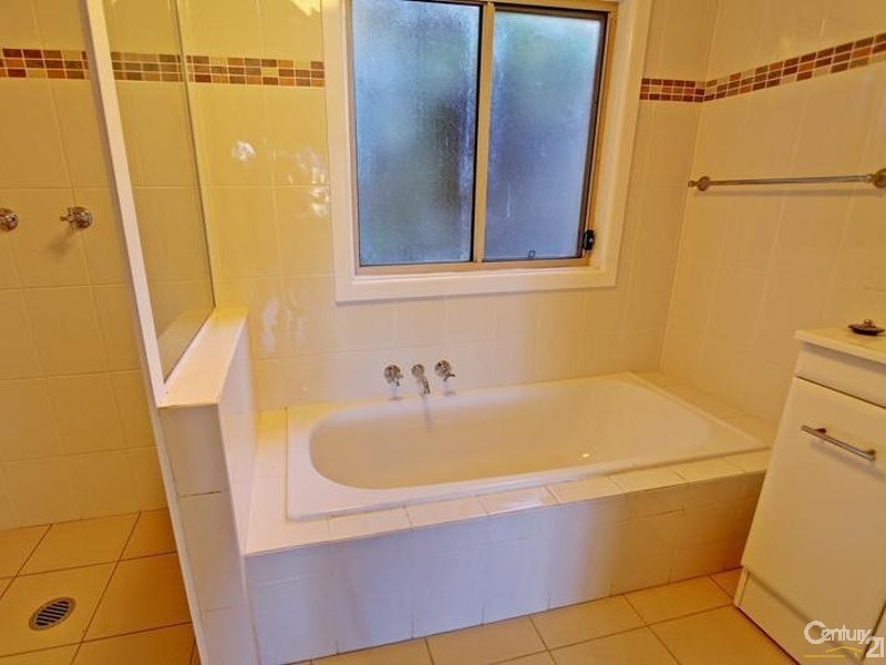 98 Great Western Highway, Woodford NSW 2778