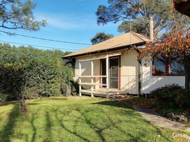 98 Great Western Highway, Woodford NSW 2778