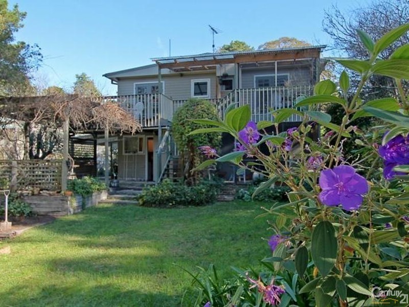 10 Noble Street, Bullaburra NSW 2784