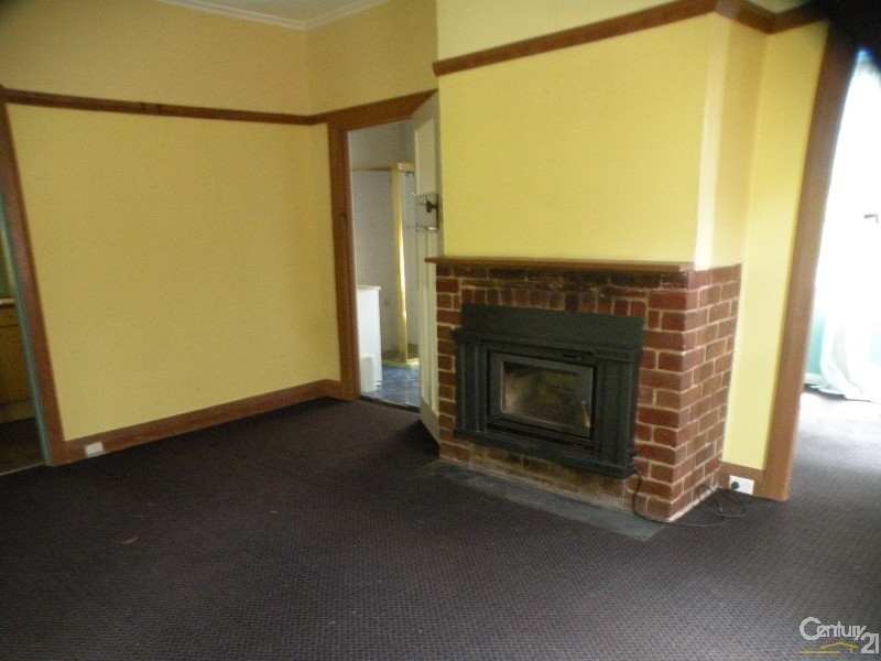 35 Railway Parade, Bullaburra NSW 2784