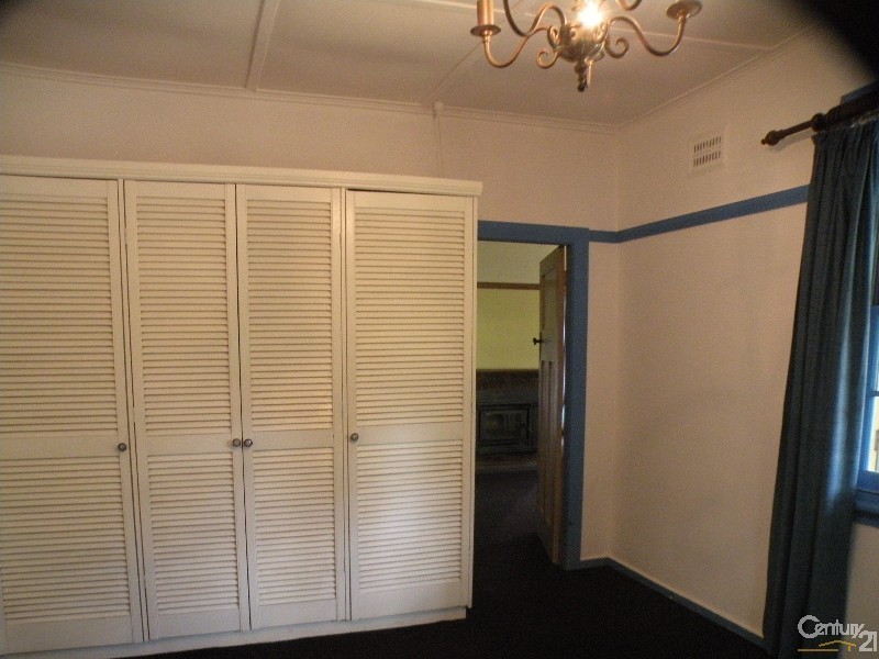 35 Railway Parade, Bullaburra NSW 2784