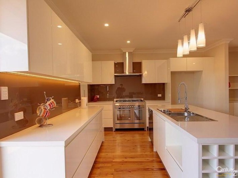 6 Hazelbrook Parade, Hazelbrook NSW 2779