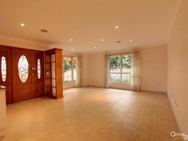 8 Tableland Road, Wentworth Falls NSW 2782