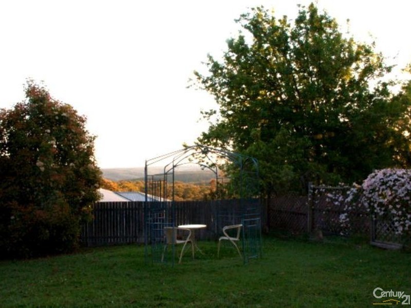 69 Railway Parade, Hazelbrook NSW 2779