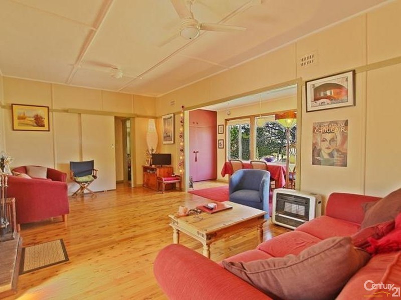 6 Riches Avenue, Woodford NSW 2778