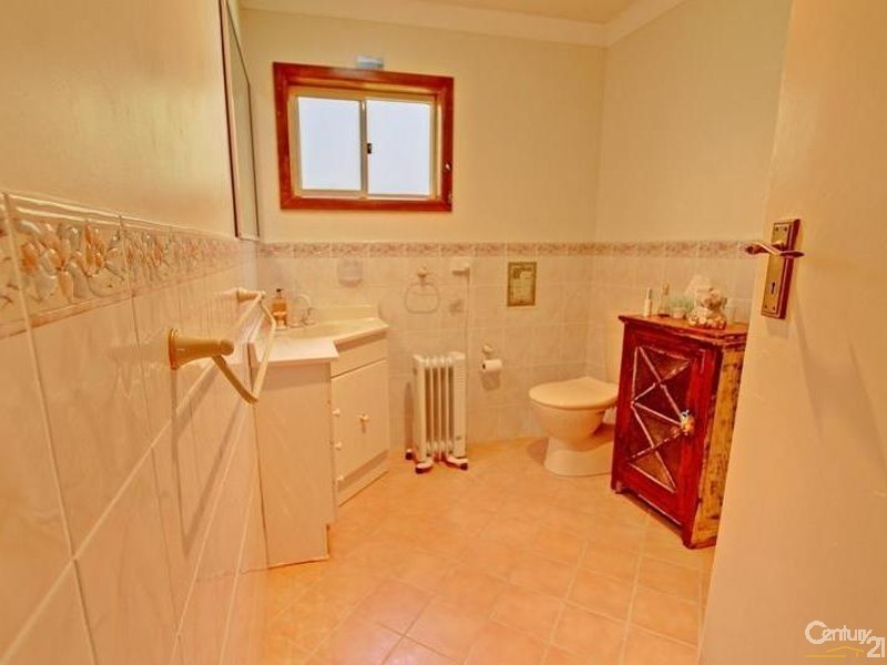 6 Riches Avenue, Woodford NSW 2778