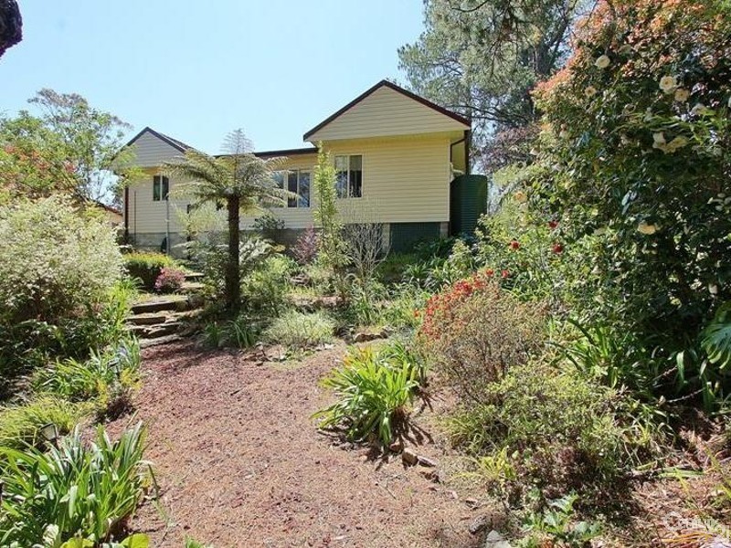 6 Riches Avenue, Woodford NSW 2778