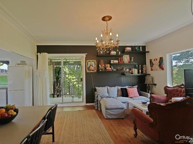 33 Valley Road, Hazelbrook NSW 2779