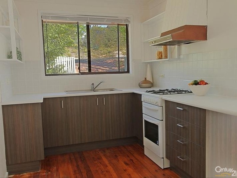 25 Railway Parade, Bullaburra NSW 2784